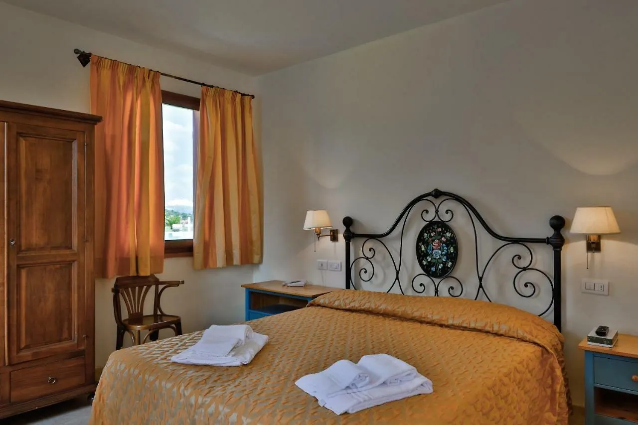 Country house Hotel Relais Santa Genoveffa Paganico  Italy