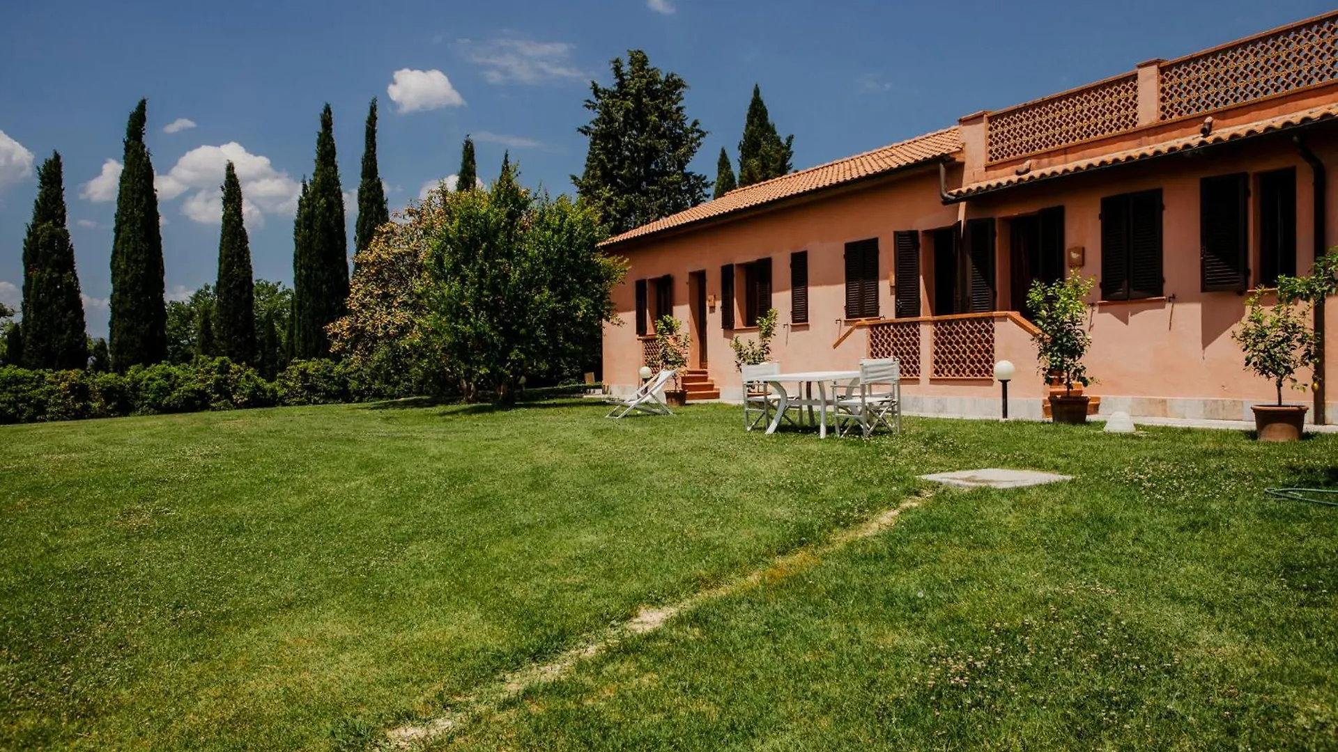 Country house Hotel Relais Santa Genoveffa Paganico  Italy
